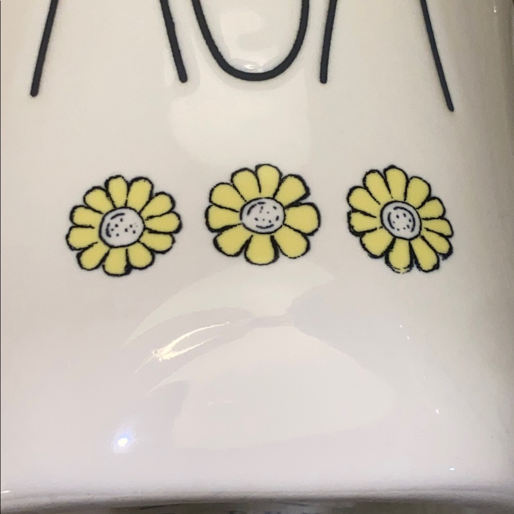 Rae Dunn Mug Cup „ Best Mom“ - Picture 5 of 5